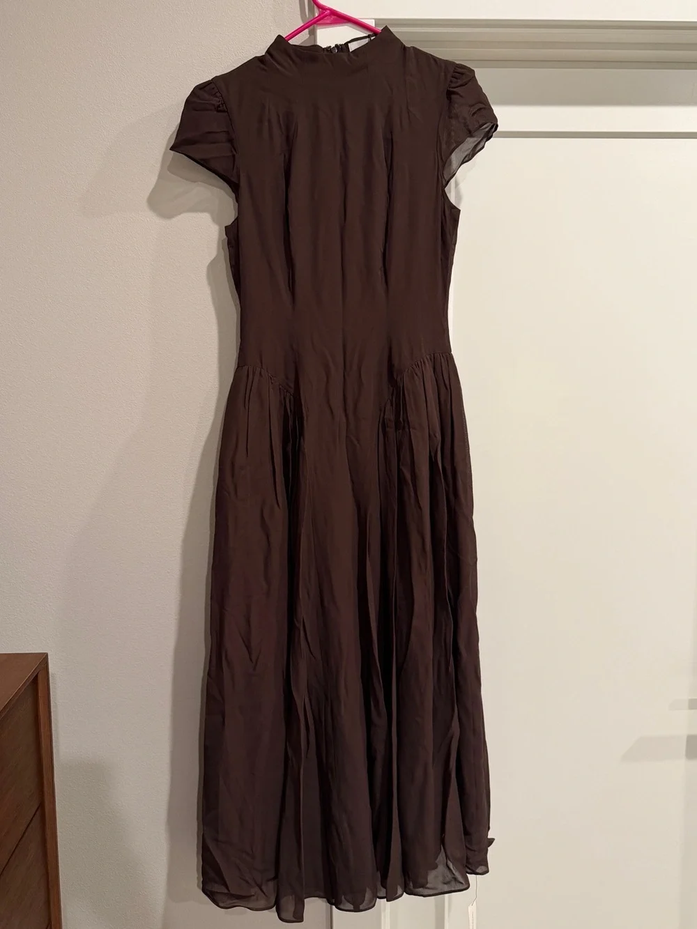 Reformation Maven Dress in chocolate mole size 8 - Picture 3 of 7